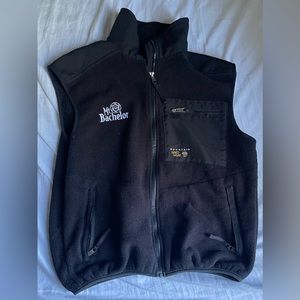 Mountain hard wear  vest
